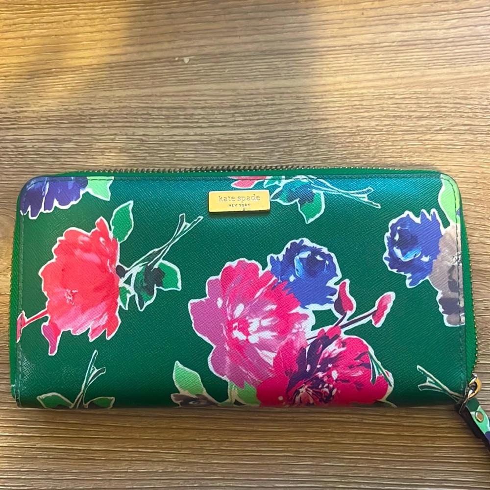 Kate Spade Green and Floral Wallet